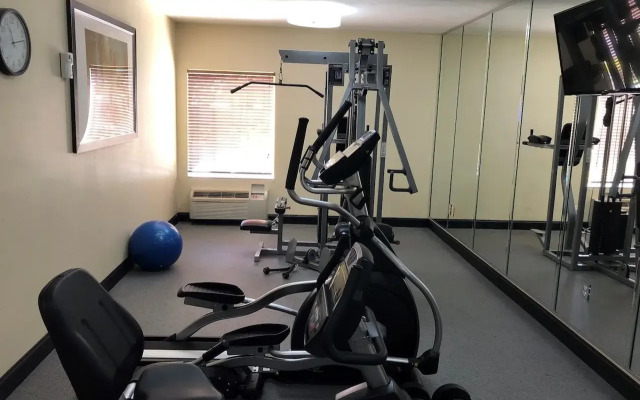 Best Western Plus Bradenton Hotel & Suites