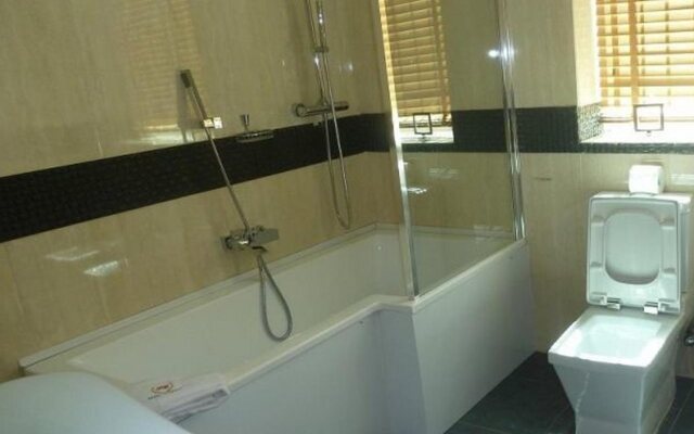 The Gate Luxury Hotel