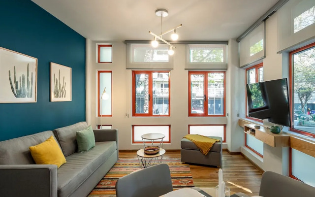 Beautiful New, Modern Condo in La Condesa!