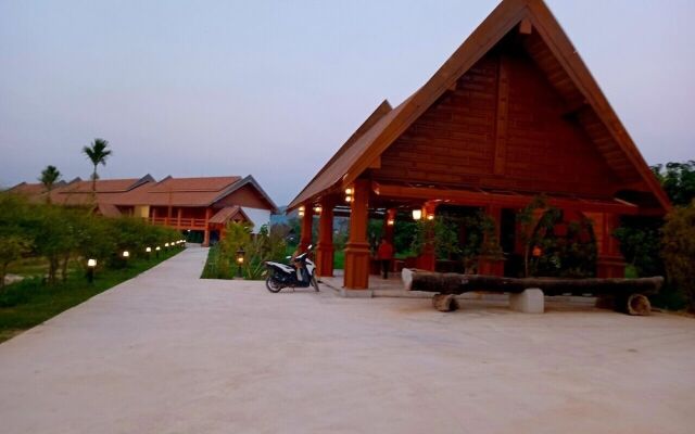 Vang Vieng Romantic Place Resort