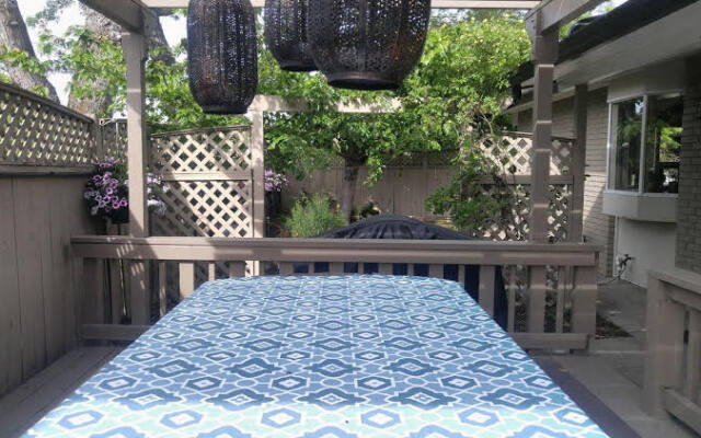 By the Bridge Bed & Breakfast