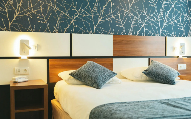 Hôtel Holidays & Work