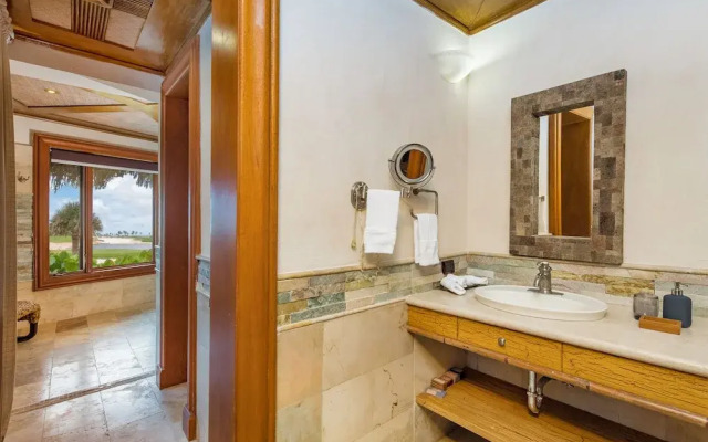 Ocean View Villa with Pool Chef Butler