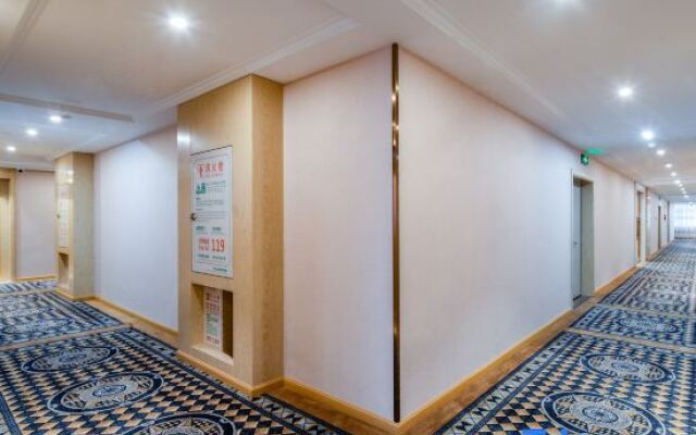 Vienna Hotel (Qujing High Speed Railway Station Wuguanyi Center)