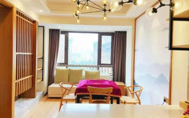 Nanxing holiday hotel (Mount Emei tourist center, Emeishan high-speed railway station)