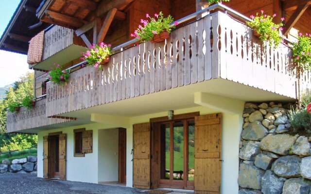 Chalet With 5 Bedrooms in St Jean D'aulps, With Wonderful Mountain Vie