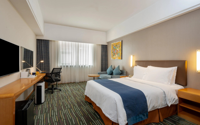 Holiday Inn Express Shanghai New Jinqiao by IHG – Guest Rooms – Shanghai
