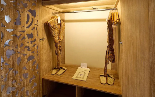 The Royal Purnama Art Suites & Villas