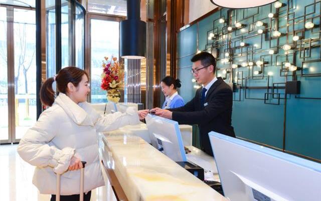 Echarm Hotel Wuhan Huangpu Erqi Xiaolu Metro Station