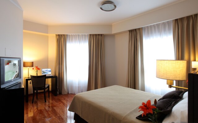 Europlaza Hotel & Suites