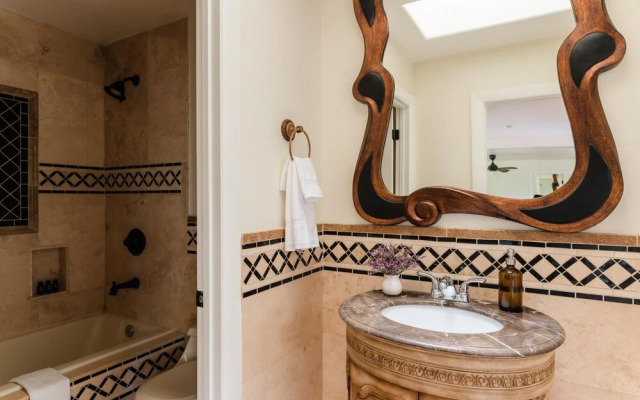 Scottsdale Cottonwoods Resort & Suites