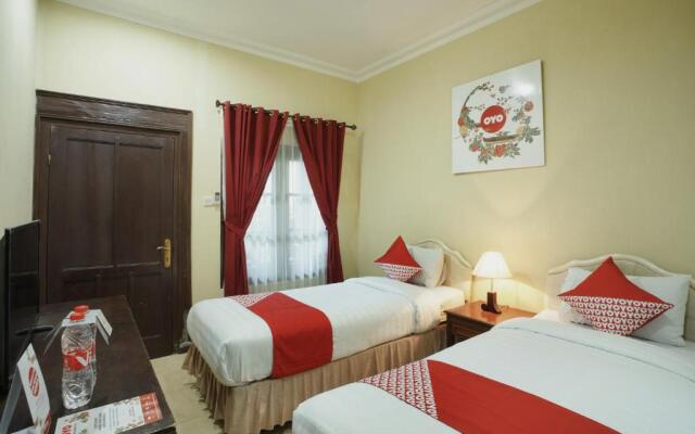 OYO 804 Ndalem Maharani Guest House