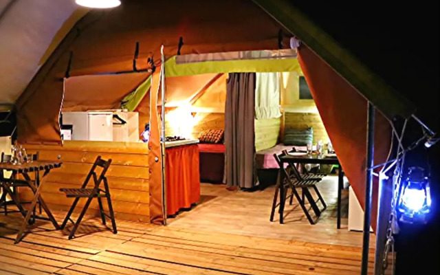 Camping Rives Des Corbieres