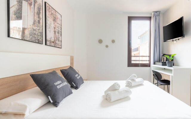 limehome Barcelona Carrer de Fontcoberta