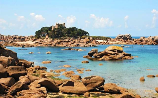 Studio in Saint-brieuc, With Furnished Balcony and Wifi