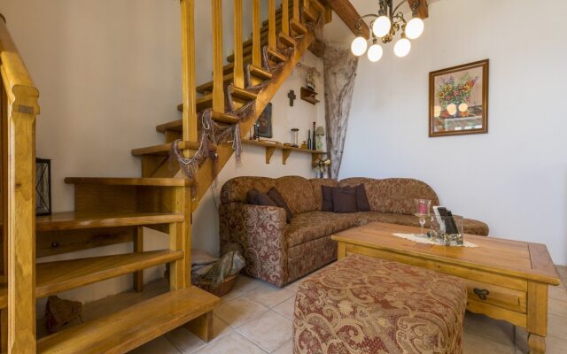 Rustic Villa Mala