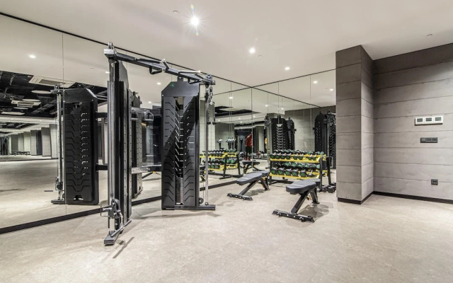 Modern Apartment in Beyoglu With Balcony