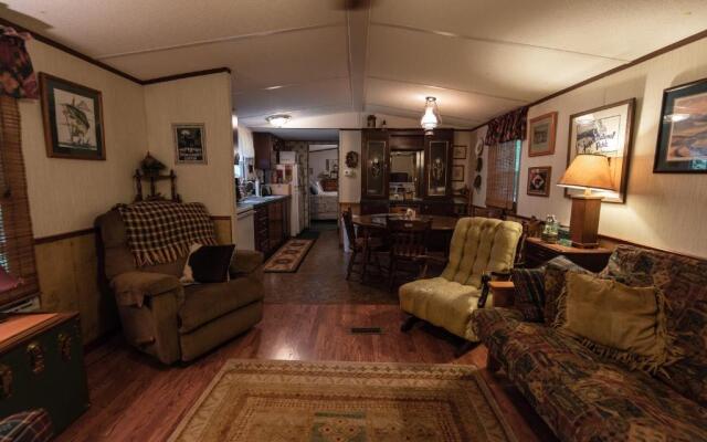 Wolf Creek Farm B&B and Motorcycle Manor at Wolf Creek Farm