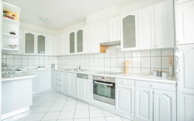 Apartments Lovric