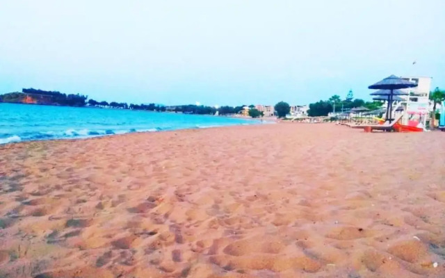 Rena's Hospitality Walk to the Beach 10' to Chania