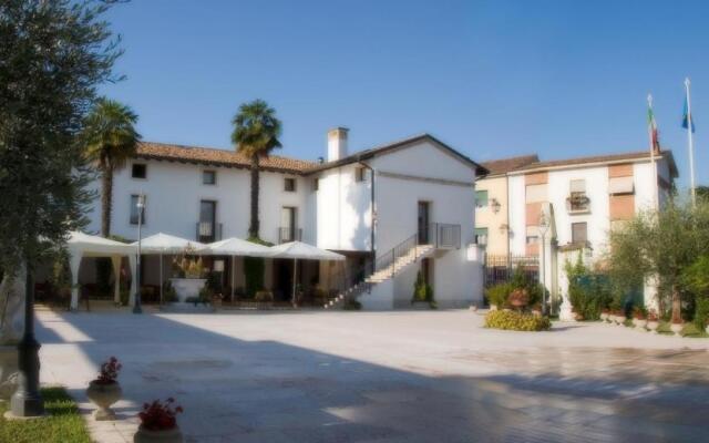 Hotel In Sylvis