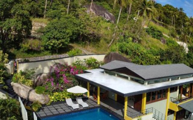 Villa Crystal