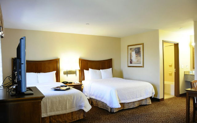 Hampton Inn & Suites Red Bluff
