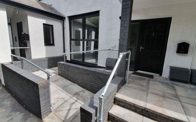Ideal Lodgings at Thorncliffe