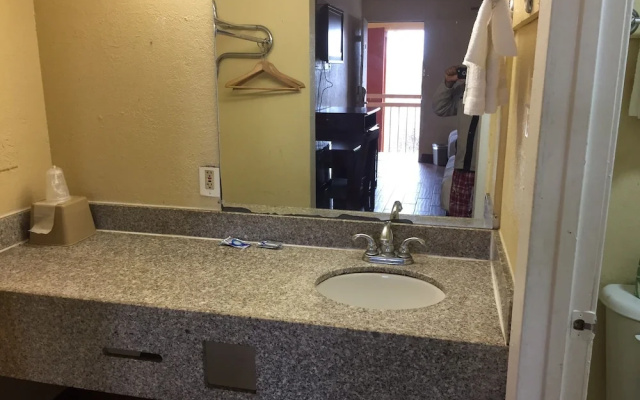 Diamond Inn Motel By OYO Rooms