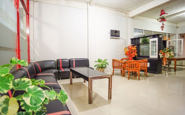 Bs Residence by OYO Rooms