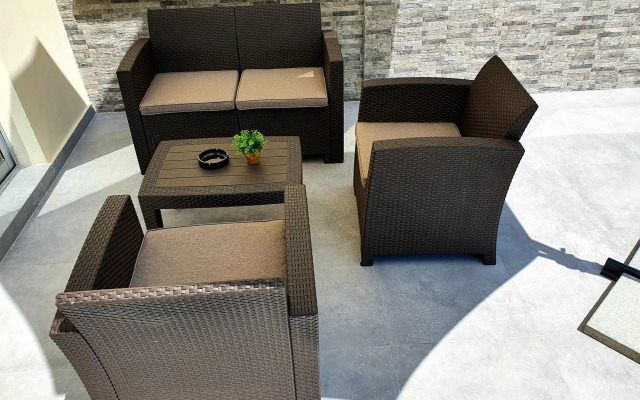 2 Bedroom Cozy Apartment near Tourist Area, 200m from sea