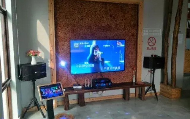 Yazhu Boutique Hostel