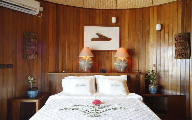Nika Island Resort & Spa