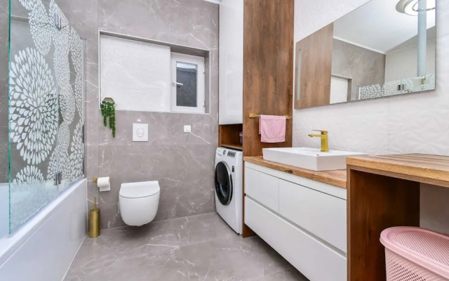 Apartment Ela