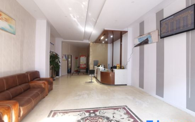 Xingren Back Garden Hotel (Wenhua South Road)