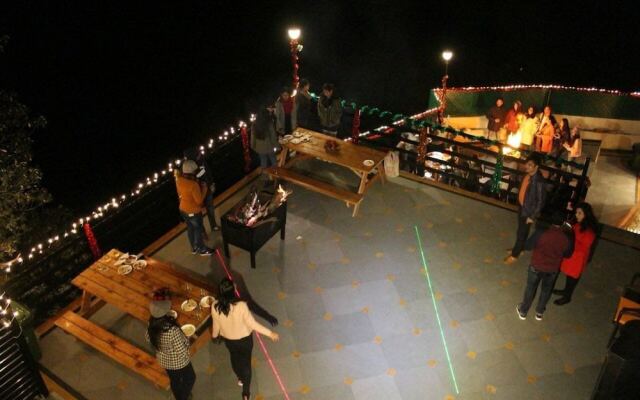 Adb Rooms The Oak Tree House
