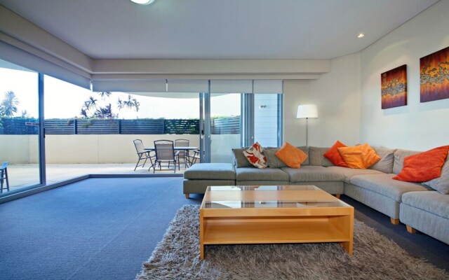 Cote D'Azur, Unit 11/61 Donald Street
