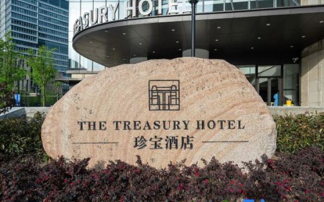 Shanghai Bund Riverside Treasury Hotel