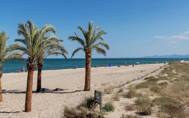 The Originals City, Relax'Otel, Le Barcarès