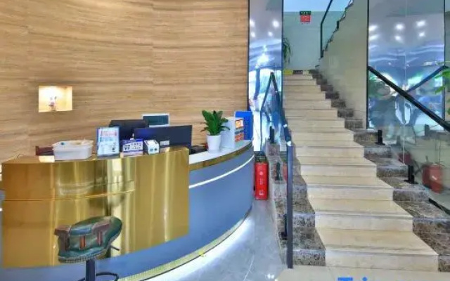 Pinjia Hotel (Yichun No.1 High School Second People's Hospital)