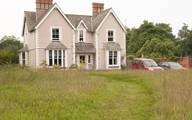 Glanhelyg B&B