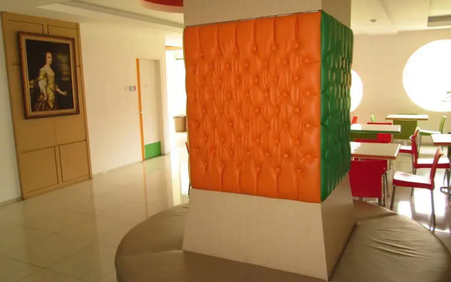 Dewarna Sutoyo Malang