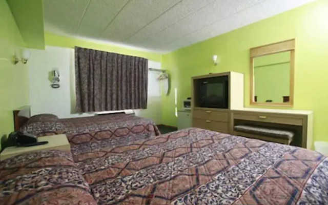 Meadowbrook Motor Lodge