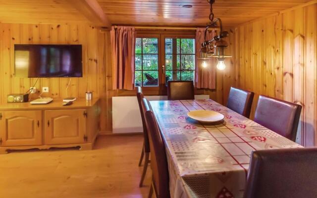 Charming Little Chalet for 6 People & Free Ski Lockers
