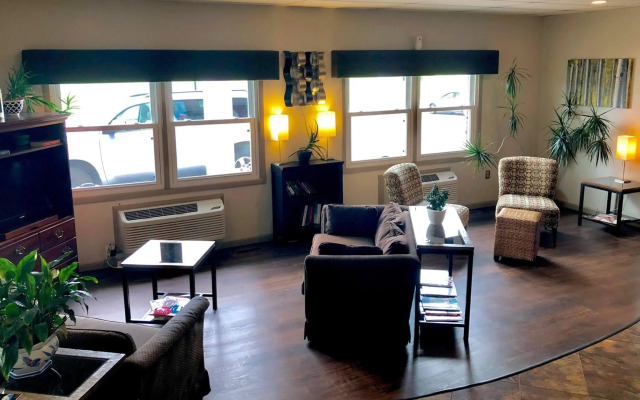 Bicentennial Inn