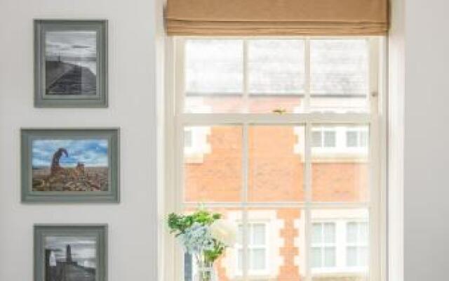 Parade School Guest House