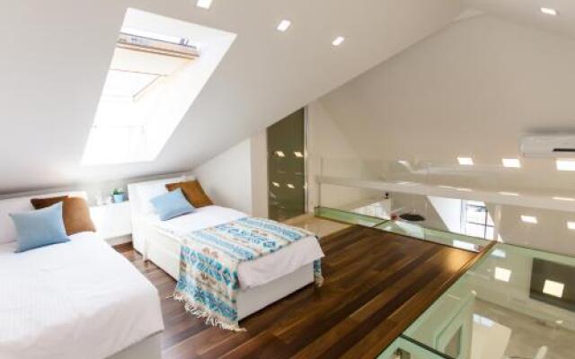 Vilnius City Apartments - Didzioji street Attic Loft