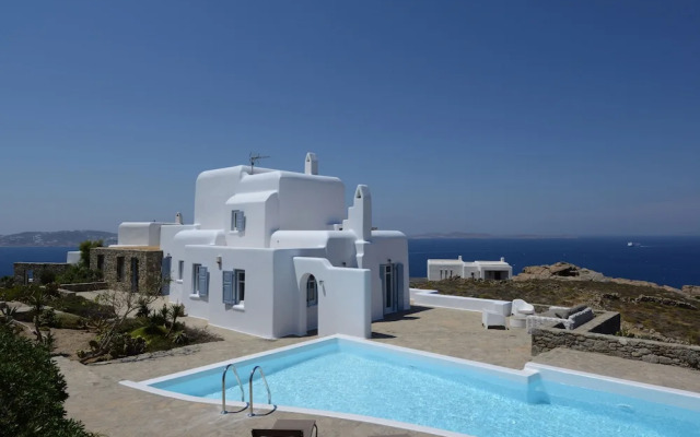 Villa Crystal