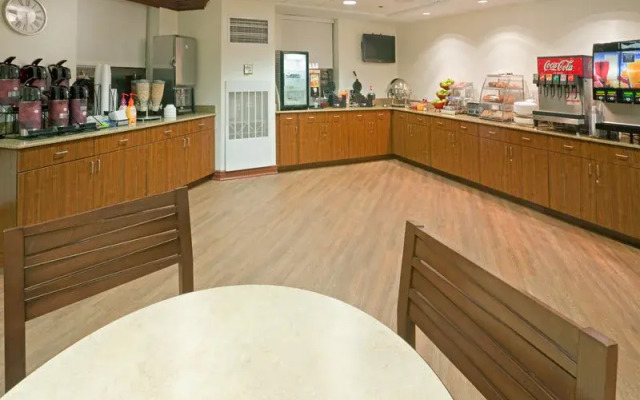 Holiday Inn Express Powless House
