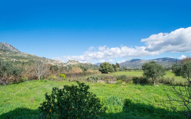 Secluded Apartment in Astakos near the Sea